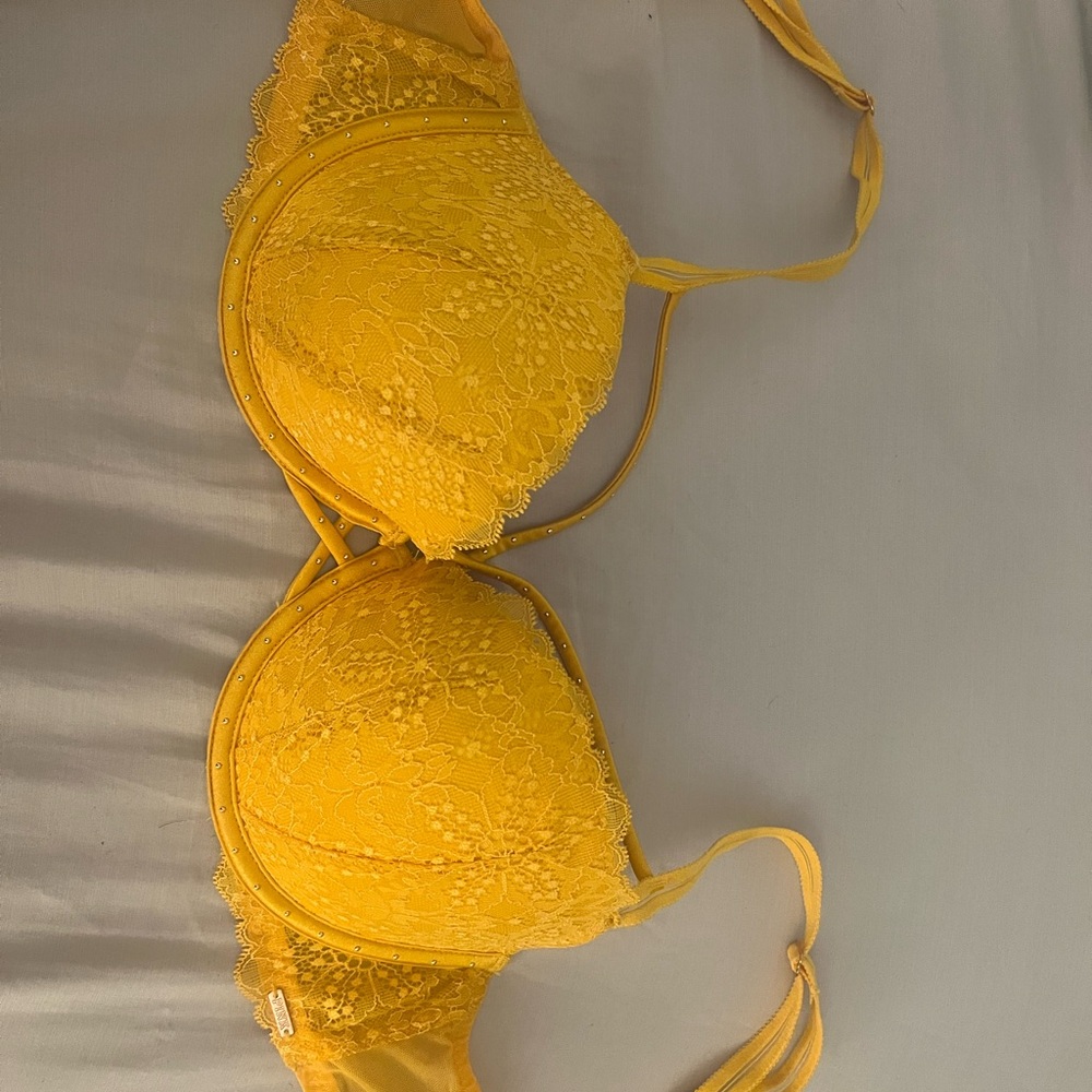 PINK Victoria's Secret Yellow Lace Bra Molded Cups